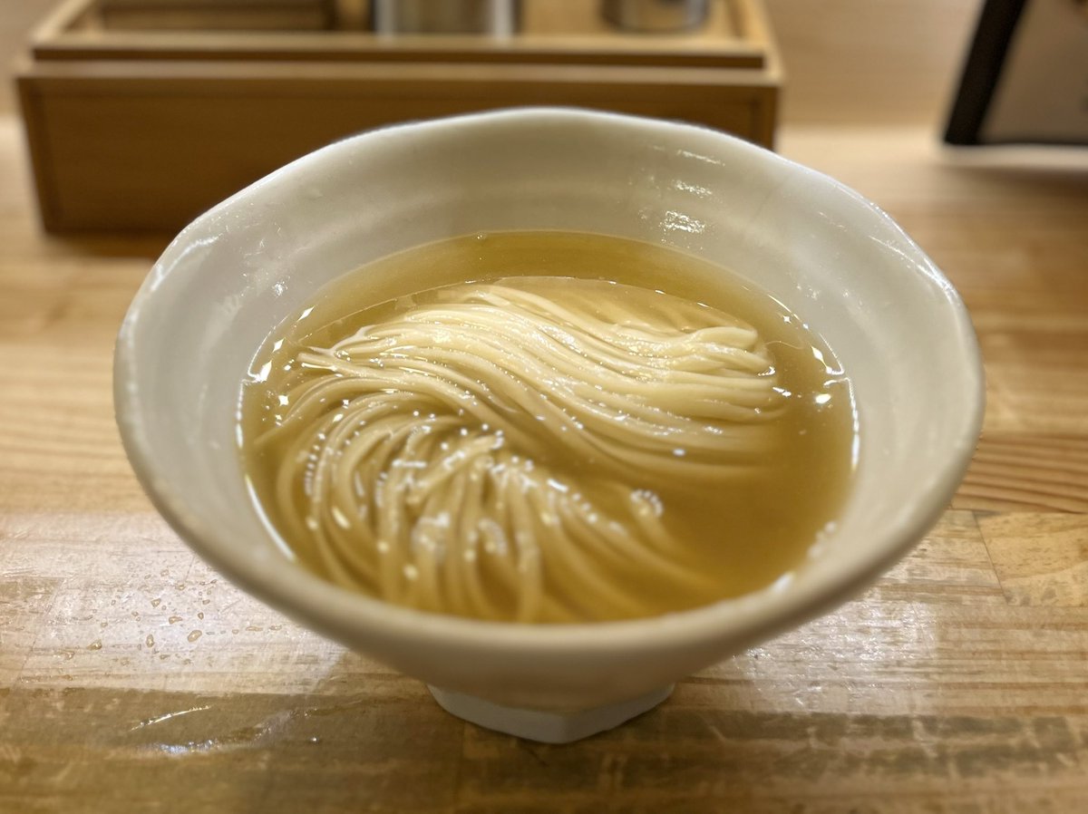 enjoyhighball's tweet photo. 暑い中ご来店ありがとうございます。
冷やし中華しゅきらしく
さば煮干しの冷かけ
醤油つけ麺
と
冷たいメニューご用意してお待ちしております。 https://t.co/SlRW8Kwmb3