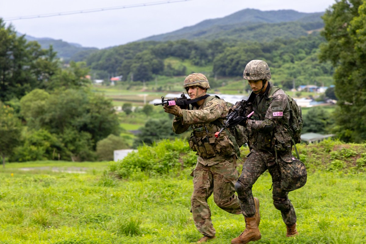 EighthArmyKorea's tweet image. West Point &amp;amp; #ROTC cadets are wrapping up their week at the ROK Army&apos;s Cadet Military School. The cadets are doing their summer Cadet Troop Leadership Training. They spend about 3 weeks on the peninsula learning about the 8A mission and what &quot;katchi kapshida&quot; is all about!🫡🇰🇷🇺🇸