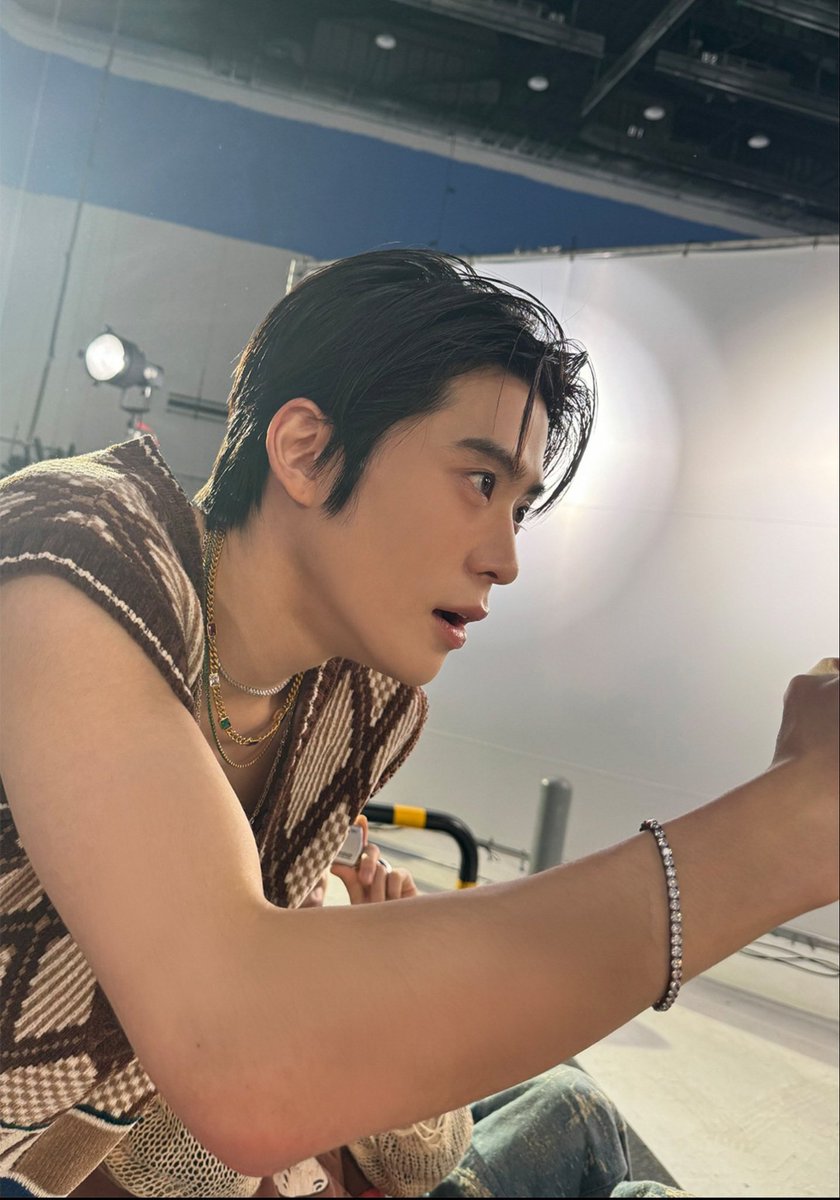 jaeyuno_j's tweet photo. แจฮยอนหล่อมาก https://t.co/kFw1lOuJ2W