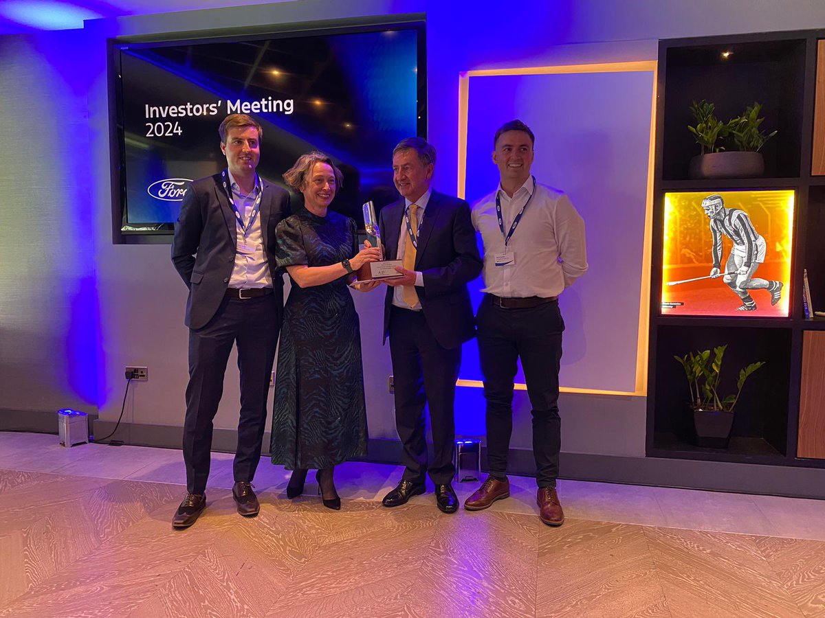 SmithsDrogheda's tweet photo. Nice to be lifting abit of silverware in Croke Park! 💙 Delighted to be officially presented the 2023 Presidents Award in Croke Park this week. The Presidents Award is awarded to dealers with outstanding performance in customer experience. https://t.co/xT5bsHwdtA