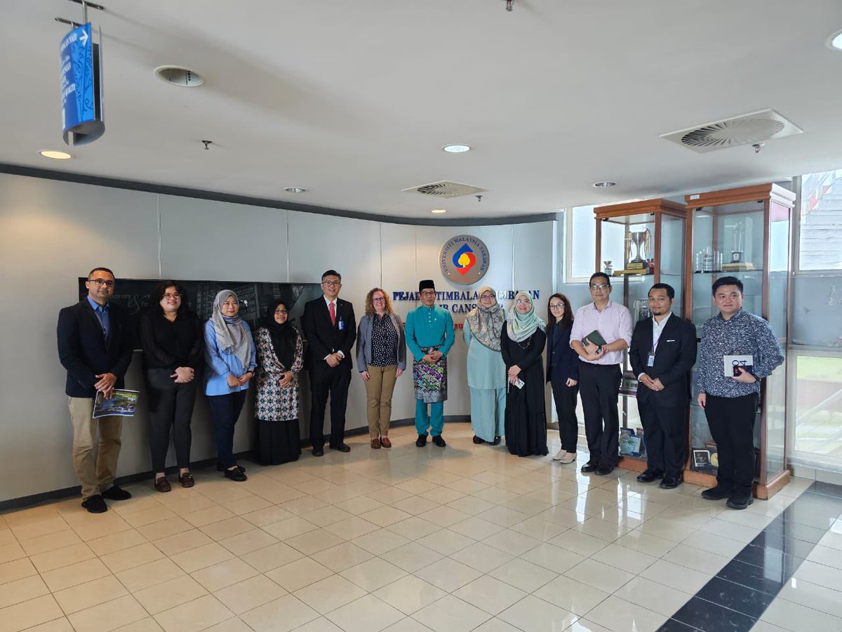 Claire Walsh tweet media