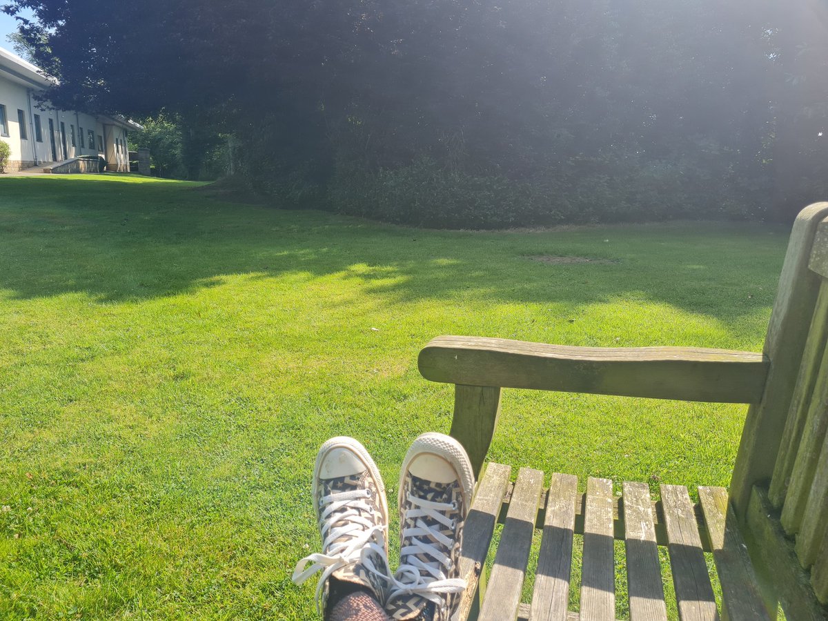 FenixCbt's tweet photo. Now this is summer weather! ☀️ Enjoying a beautiful summer day in our clinic.
#summerishere #summer #summerweather #sunshine #facetofacefridays #facetoface #therapyinleeds #cbttherapy #cbt #dbt #cbtclinic #therapy #therapyclinic https://t.co/7CKEQFRq57