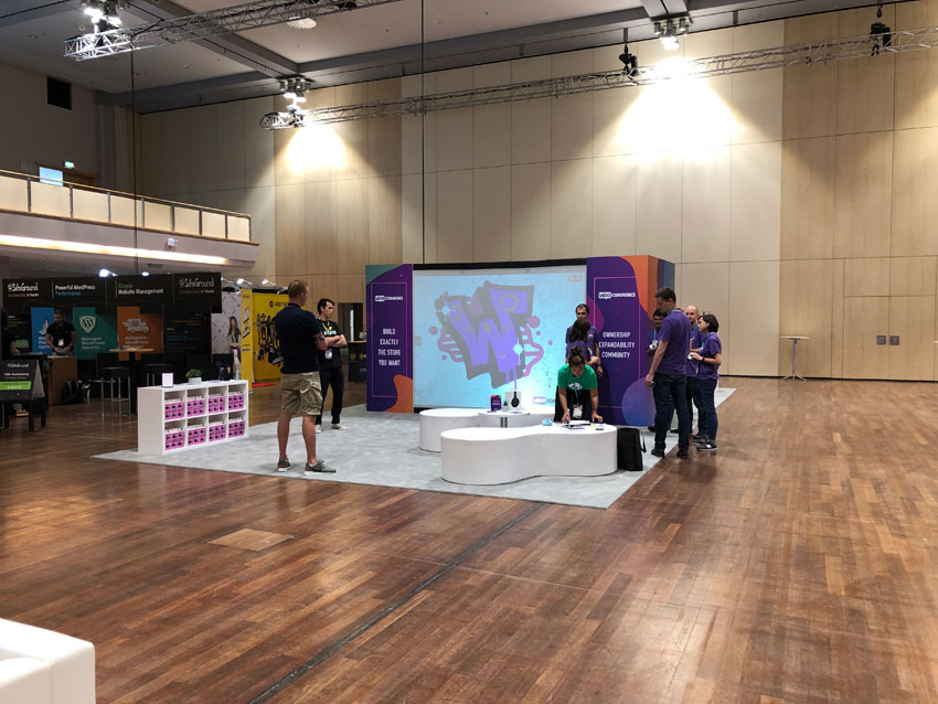 GRAFFITINETWERK's tweet image. Digital graffiti wall in Berlin for WordCamp Europe. #wordpress #automattic #berlin #germany #digitalgraffiti #graffitiwall #digiffiti #graffitinetwerk