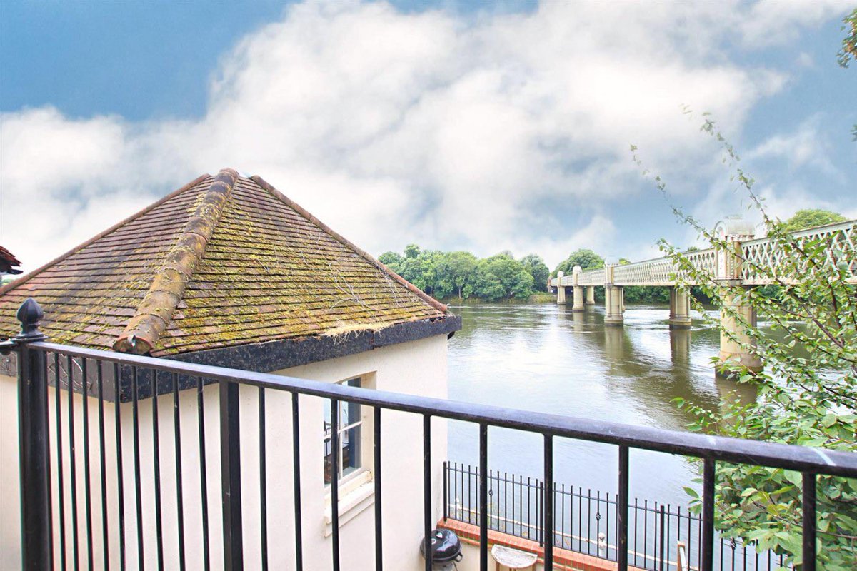 DBK Estate Agents tweet media