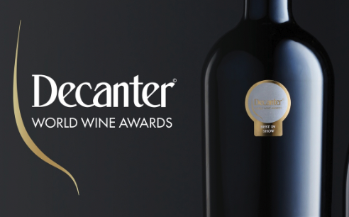 The results are in: Alsace winegrowers have won 💯 medals at this year's <a href="/Decanter/">Decanter</a> World Wine Awards 👑

Check out the full list of award winning wines and #drinkAlsace!

👉 shorturl.at/UWOlr