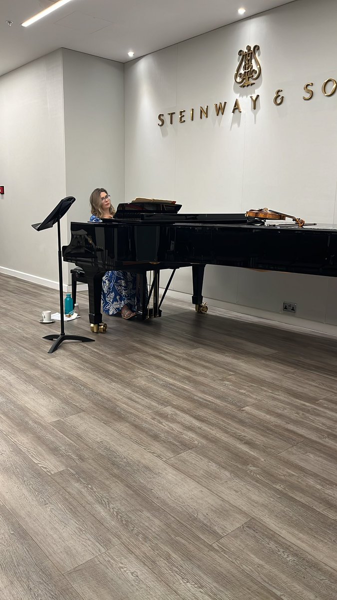 Tamsin Waley-Cohen (@tamsinwaleycohe) on Twitter photo Warm up <a href="/SteinwayHallUK/">Steinway & Sons UK</a> ahead of our <a href="/BBCInTune/">In Tune BBC Radio 3</a> yesterday for <a href="/musicatpaxton/">Music at Paxton</a> - dusk, night and dawn! Listen back here bbc.co.uk/programmes/m00… Warm up <a href="/SteinwayHallUK/">Steinway & Sons UK</a> ahead of our <a href="/BBCInTune/">In Tune BBC Radio 3</a> yesterday for <a href="/musicatpaxton/">Music at Paxton</a> - dusk, night and dawn! Listen back here bbc.co.uk/programmes/m00…