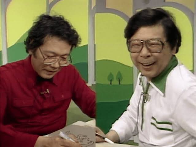 テレビ番組「お笑いマンガ道場」で第一回から最終回まで皆勤した

鈴木義司先生と富永一朗先生。

この２人はお互いを「スケベ」と「ビンボー人」と呼び合い

永らく番組を盛り上げた。

当然だけど２人は食えるか食えないかというマンガ黎明期からお互いを励まし合った「盟友」。