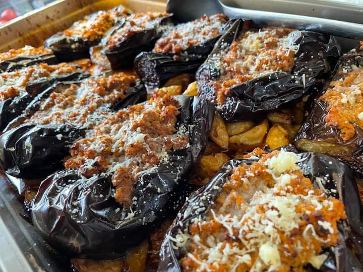 Λίγοι αντιστέκονται στα παπουτσάκια.