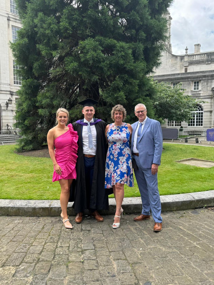 Mr Birch tweet media