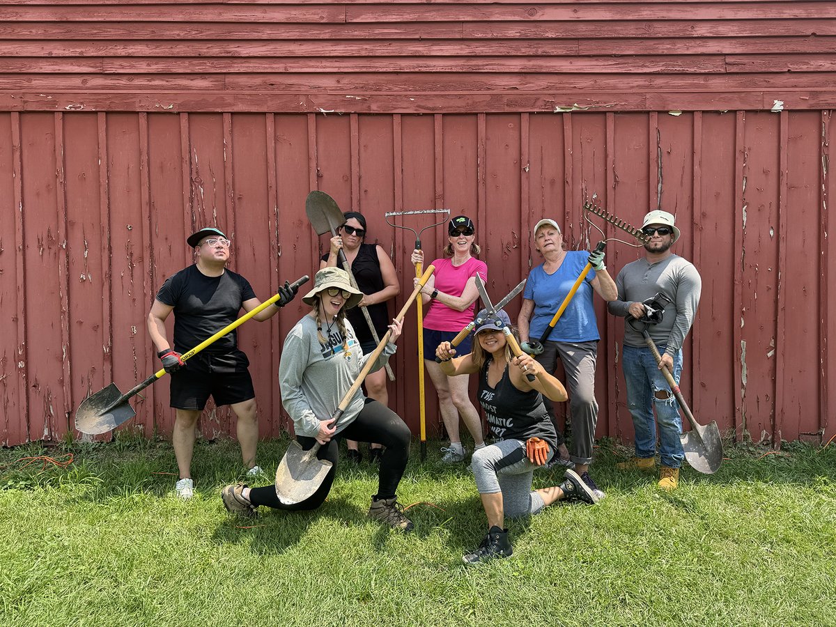 INXIntlUSA's tweet photo. The INX team is back at it with community outreach! This time, we cleared a plot of land to create a children's garden at Heritage Farm, a local farm that offers visitors a glimpse into life in the 1880s. We even helped wrangle some cows!
#INXInk #INXCares https://t.co/xtQNxWDE14