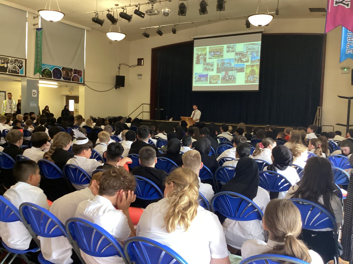 DerbyHSBuryMFL's tweet photo. Fin. End of another year of exciting events in Languages at The Derby. We recently had our 3rd annual Year 7 Spelling Bee. Bon effort to Mahak and Haris who were the winners and well done to all Year 7 for their enthusiasm. Vacances! #inspiredtomakeadifference @derbyhighbury https://t.co/hBw6yjFFho