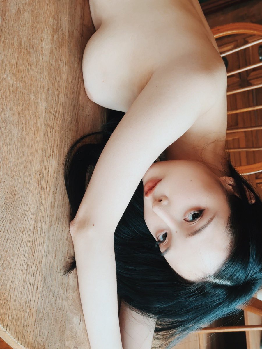 WANIMAL NEW COMER
HONG KONG 

孫禾頤 . 真身
@JennySuen10 https://t.co/d1t7XIOXTr