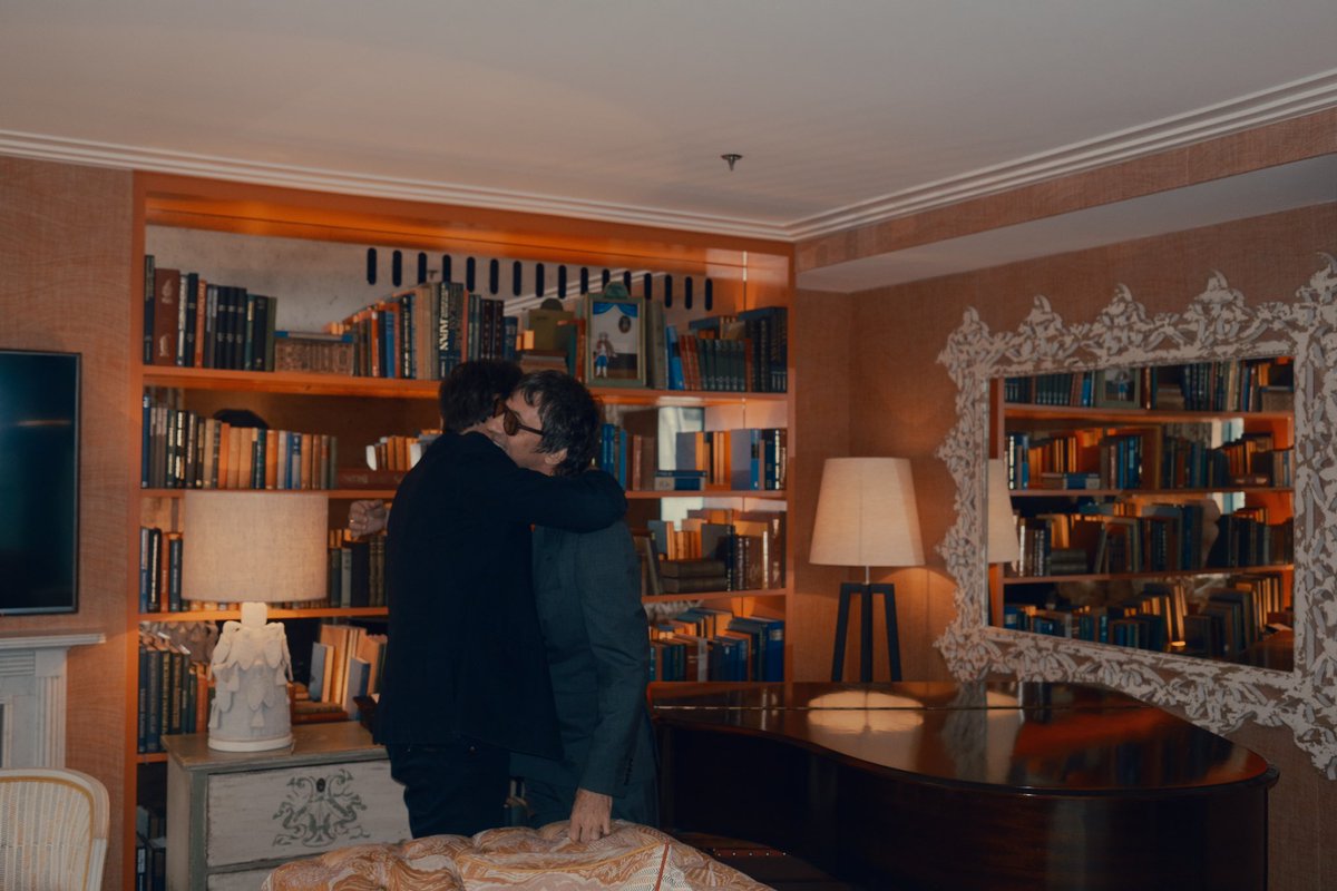 blurofficial's tweet photo. ‘blur: To The End', a new blur documentary
In cinemas from today
🎟️ https://t.co/unPncIVzlL

Photos by Blair Brown https://t.co/b1xZJFuiaY