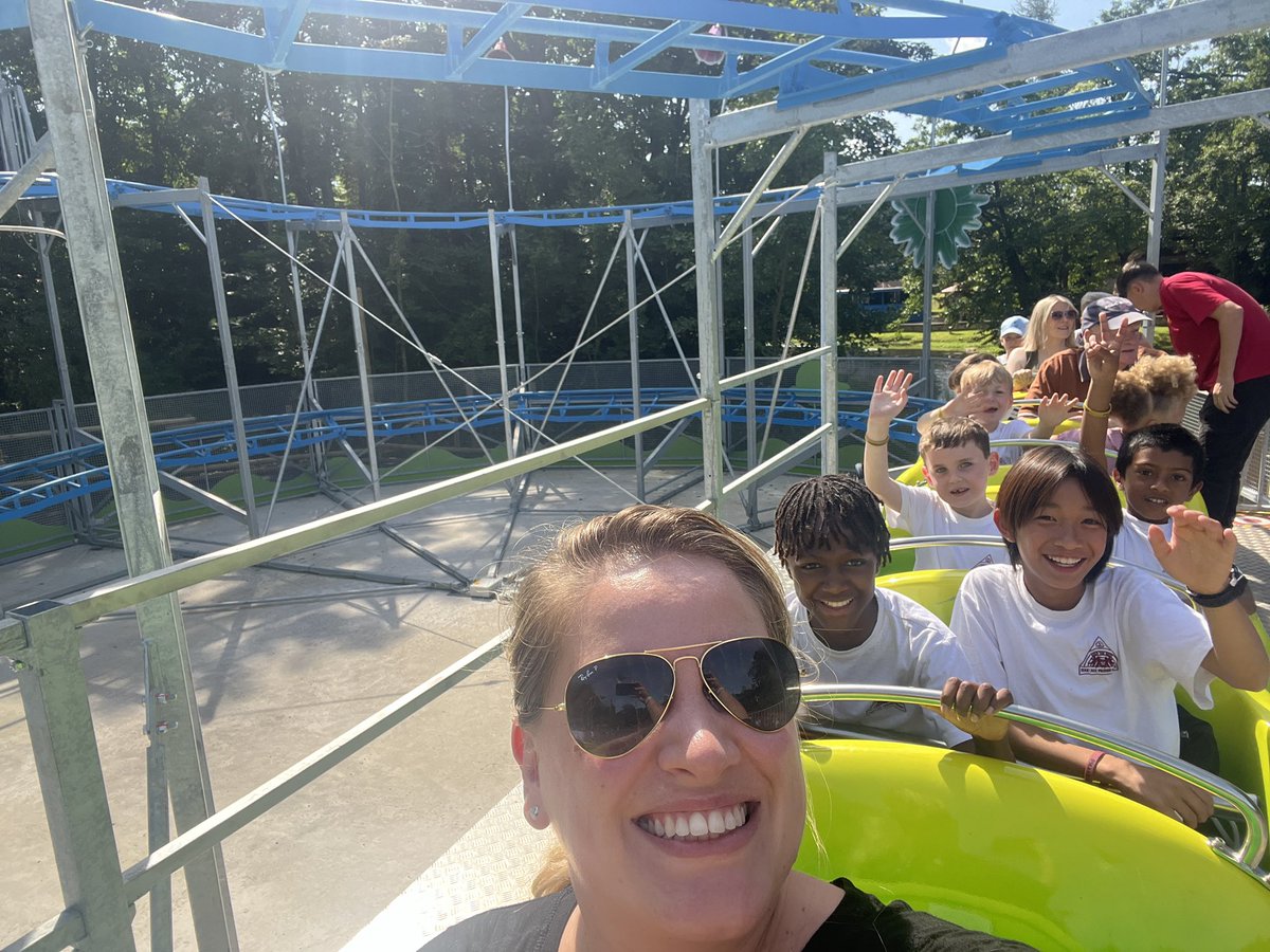 MissFlynnMLP's tweet photo. We have arrived at Gulliver’s World and already been on the Caterpillar. @MabLanePri @MrGuyMLP #50thingstodo #wholeschooltrip #onlythebest https://t.co/zUv7MLJIF5