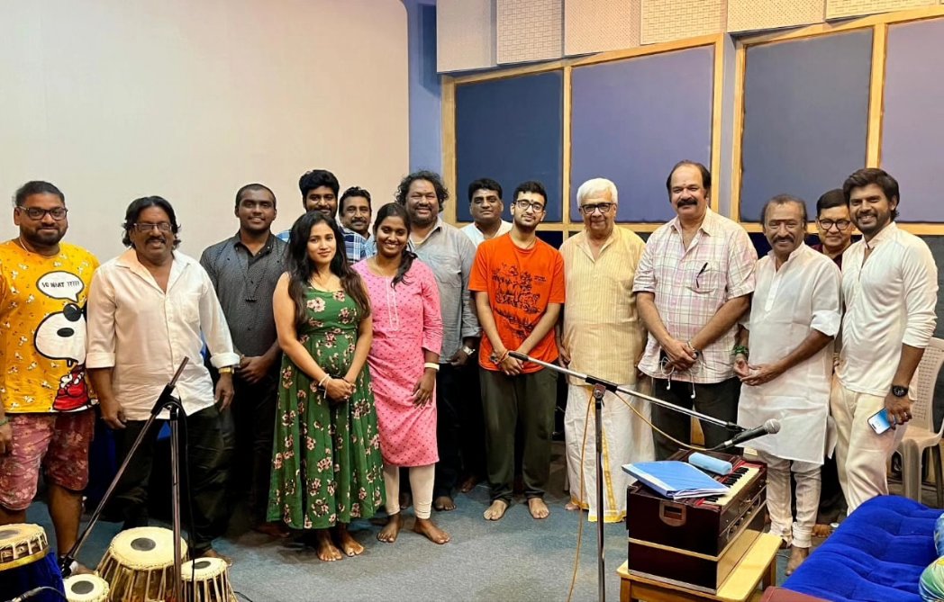 'Thenisai Thendral' Deva (@ungaldevaoffl) on Twitter photo Started the 1st day of composing session for upcoming film 'Charukesi' directed by <a href="/Suresh_Krissna/">sureshkrissna</a> and starring #YGeeMahendran with lyrics by <a href="/pavijaypoet/">PA.VIJAY</a> 🎹
Since this film is based on Carnatic music, had a wonderful time exploring the genre!
Updates soon.
<a href="/srikanthdevaMD/">Srikanth deva official</a> Started the 1st day of composing session for upcoming film 'Charukesi' directed by <a href="/Suresh_Krissna/">sureshkrissna</a> and starring #YGeeMahendran with lyrics by <a href="/pavijaypoet/">PA.VIJAY</a> 🎹
Since this film is based on Carnatic music, had a wonderful time exploring the genre!
Updates soon.
<a href="/srikanthdevaMD/">Srikanth deva official</a>