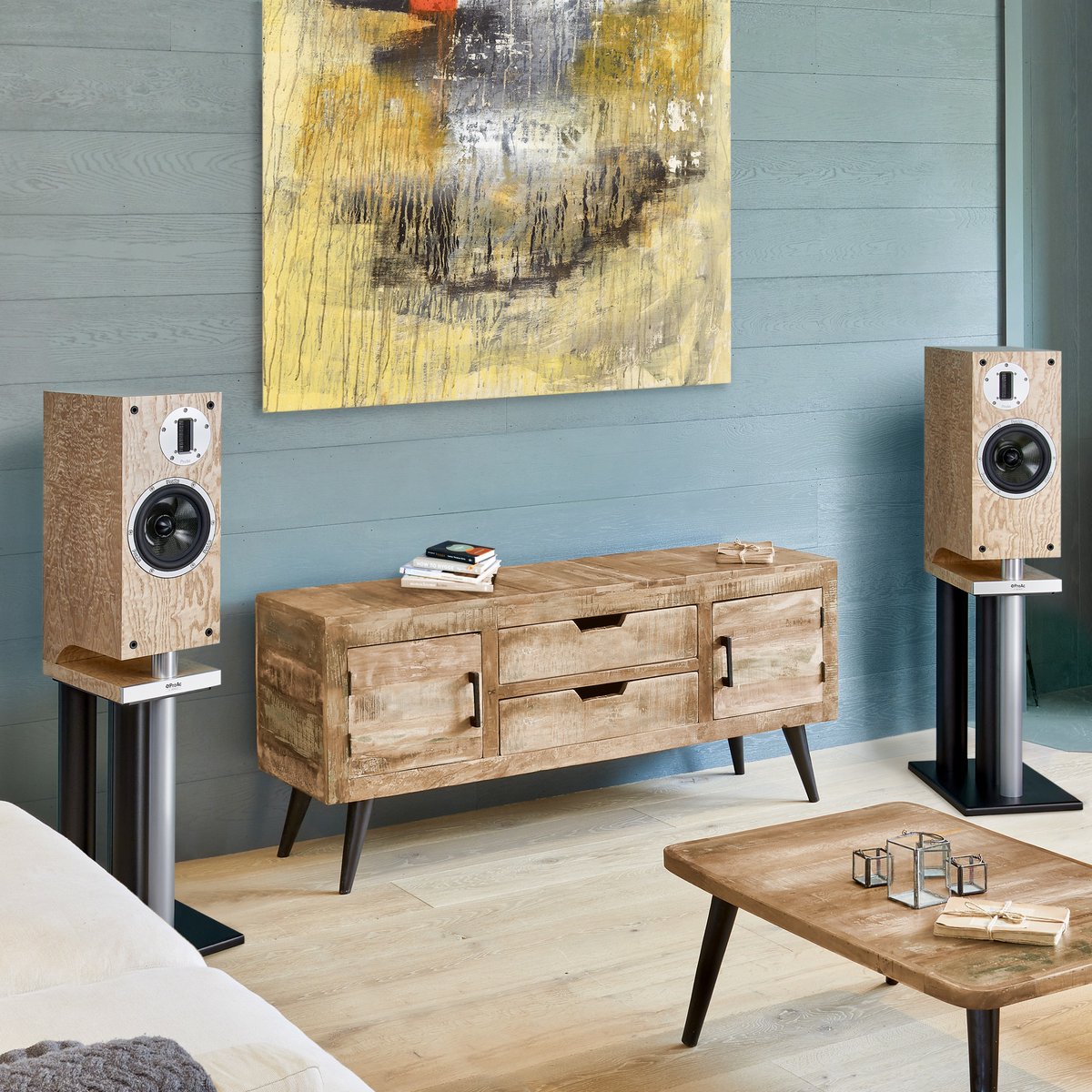 For our #fridayfeature ...
Although the K1 is a stand-mounted speaker, it has a surprisingly accurate bass response.

The unique K design cabinet, with its vent porting, has been incorporated with a specially designed dedicated stand to bring out the best in the speaker.
#proac