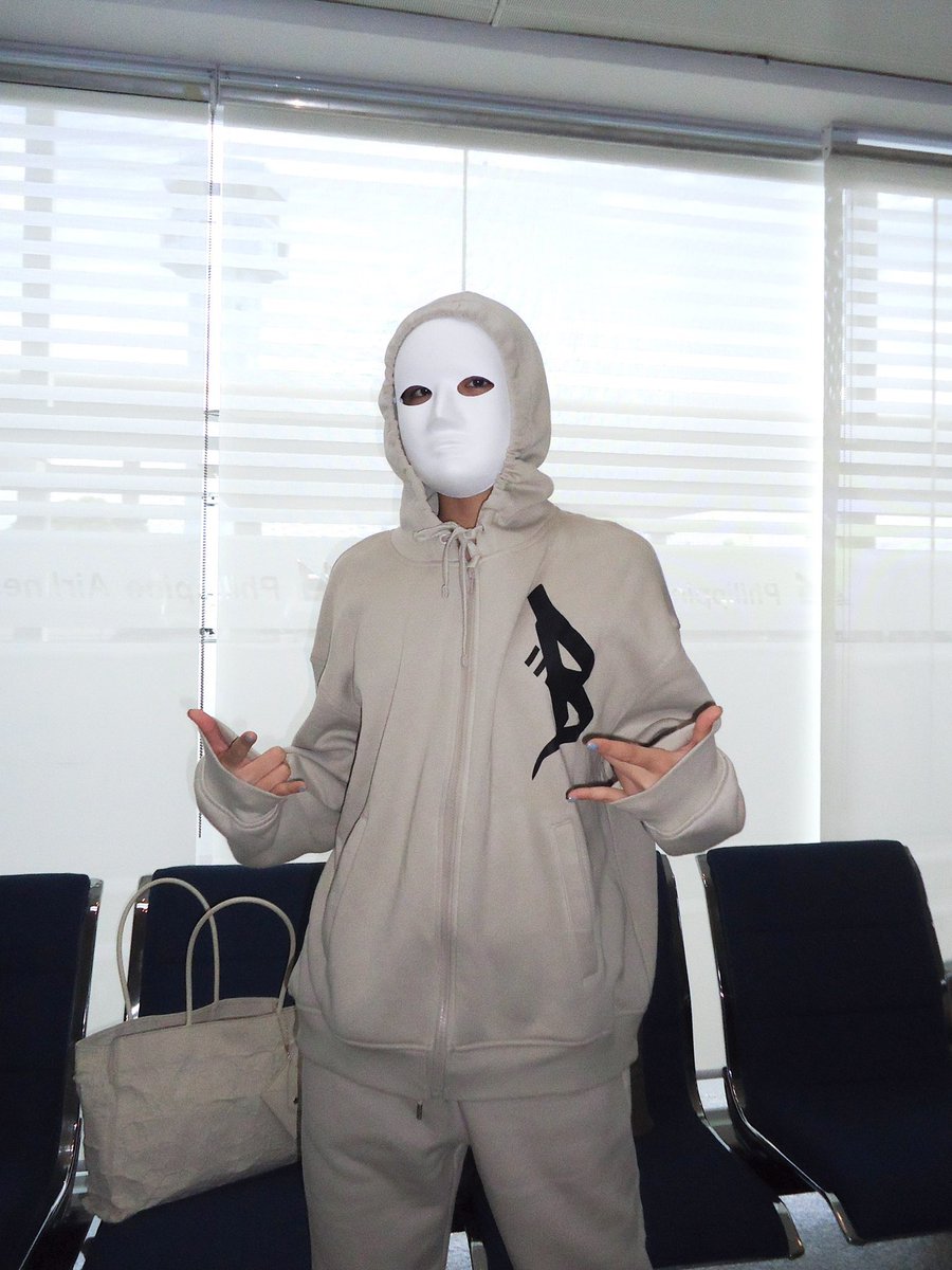 ILY BINIWOCKEEZ AIAH