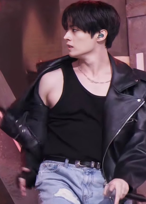 LEE MINHO??!!