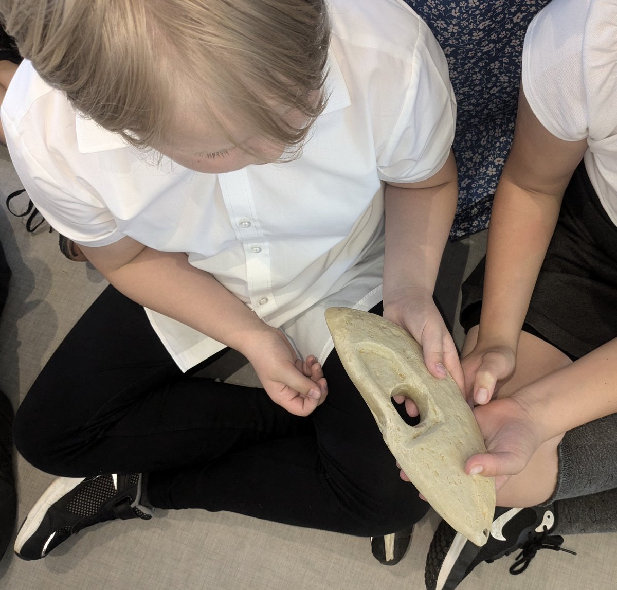 ElpRosedale's tweet photo. Year 5 are having a great time  being archeologists!
 Ancient Greek object study at Doncaster Museum. 
Hands on learning! 
#ancientgreeks
@DanumGLAM https://t.co/6a33NrAY2k