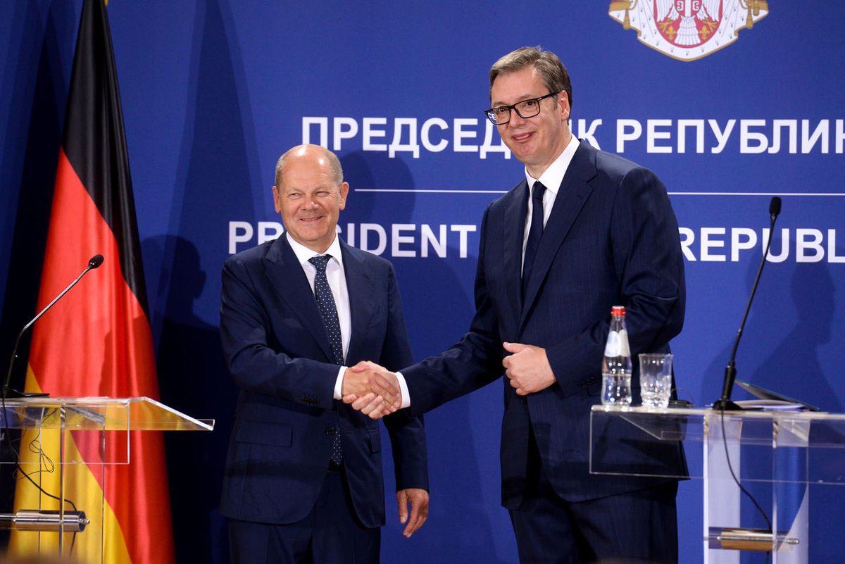 Petrit's tweet photo. - Kosovo government is still under EU sanctions. 
- Serbian government signs agreement with EU in presence of visiting German chancellor and EU commissioner, on lithium mines for European car batteries. German flag projected in Belgrade’s biggest tower &amp; across Belgrade streets. https://t.co/AADnEZcYZu