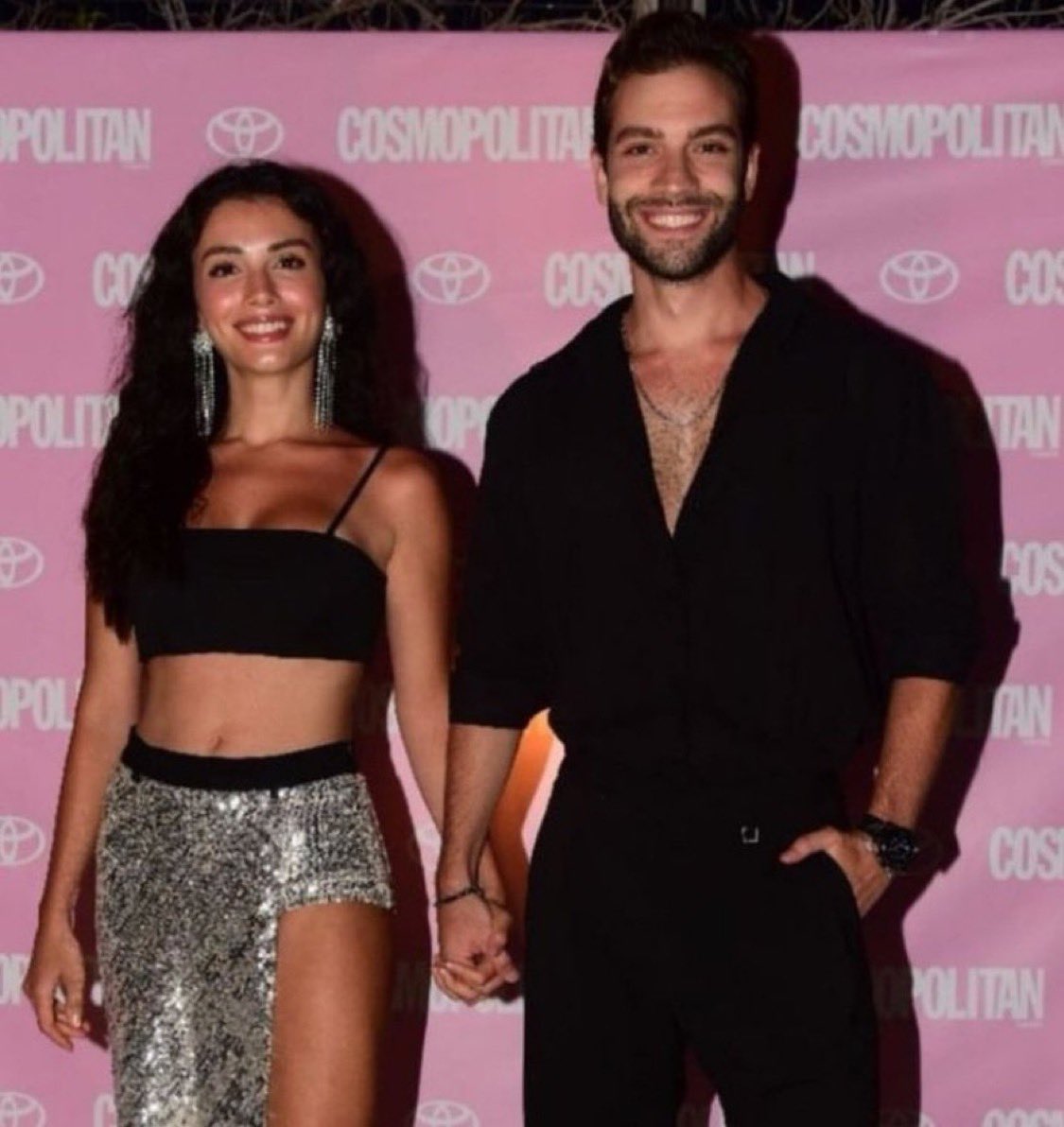 TvDunyasii's tweet photo. Özge Yağız &amp; Burak Berkay Akgül 💥

#ÖzBur https://t.co/QoX7dzQXcA