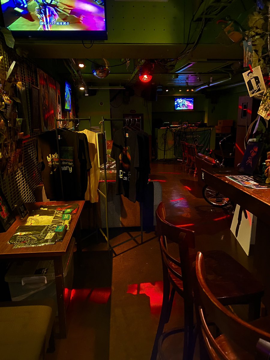 greengreen052's tweet photo. NOW  OPEN
本日はバー営業やってます！
飲みに来てくださいね🍻 https://t.co/HPCc0SA6QV