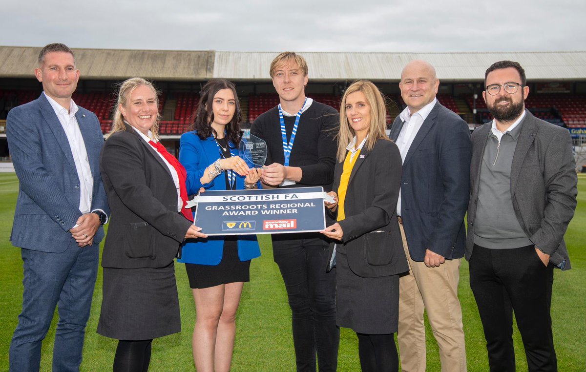 𝐁𝐞𝐬𝐭 𝐏𝐚𝐫𝐚 𝐅𝐨𝐨𝐭𝐛𝐚𝐥𝐥 𝐏𝐫𝐨𝐣𝐞𝐜𝐭 𝐨𝐟 𝟐𝟎𝟐𝟒. 🏆

The Killie Community offer weekly ASN sessions across Ayrshire and over the year have worked with over 300 children and adults with additional support needs. 💛