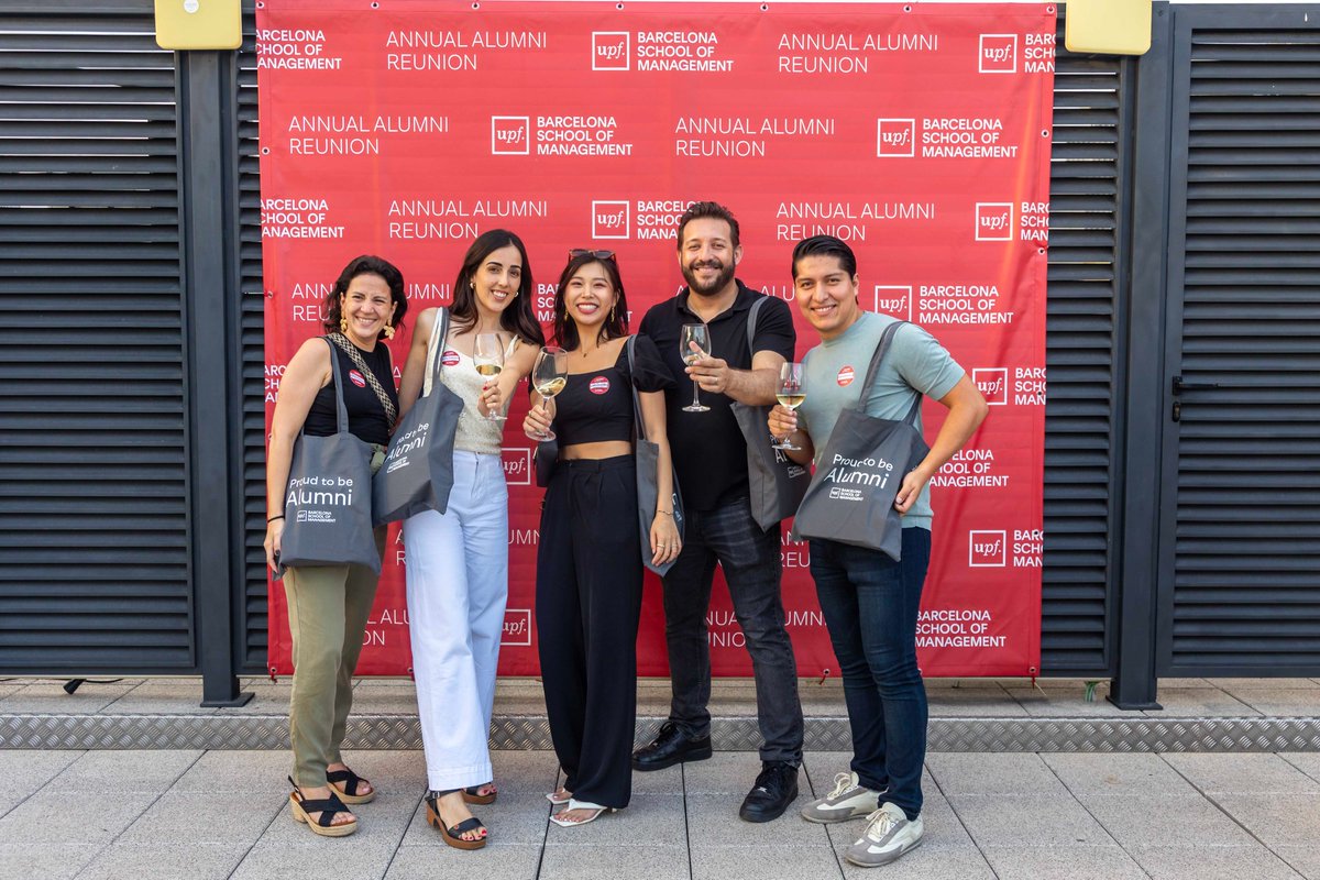 AlumniBSM's tweet photo. 🎓 Welcome to the Alumni Community, class of 2024!

Last Friday, we held Alumni Welcome Day, marking the end of the academic year at the #UPFBSM and officially welcoming our recent graduates to the #AlumniUPFBSM community. ✨ https://t.co/LJHRUWDQ7s