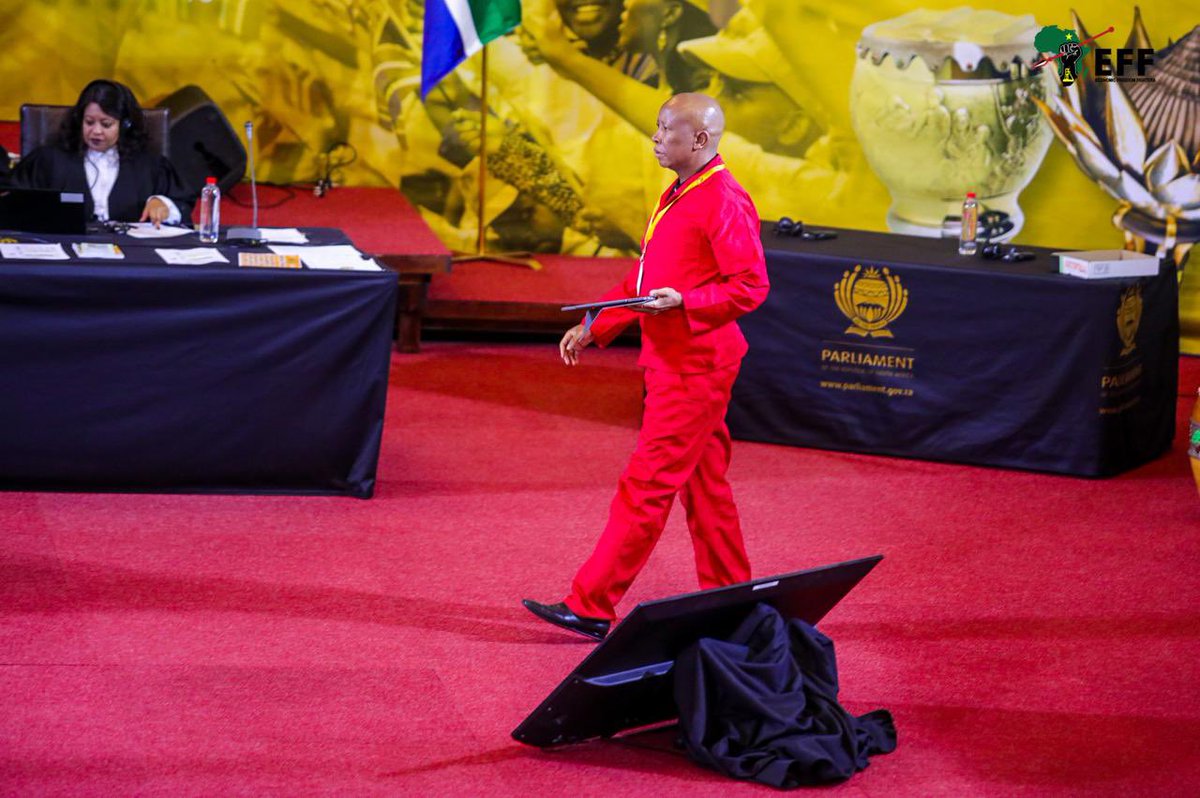 EFFSouthAfrica's tweet photo. ♦️In Pictures ♦️
CIC @Julius_S_Malema as he mops the floor of the Opening Of Parliament Address by Mr Phala Phala last night.
- We are not in the business of talk shows; our agenda is to realize the true economic emancipation of our people, and no matter what it takes, we will never associate with the collaborationist and the sellout agenda of the establishment.
#EFFinParliament