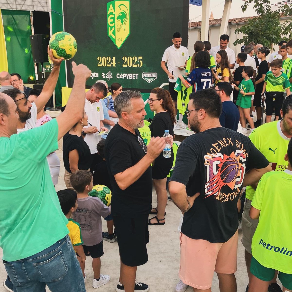 JuanFerrandoF's tweet image. AEK Birthday Fun Day - An amazing celebration!
30 Χρόνια Ζωής - 100 Χρόνια Ιστορίας του Σωματείου
#FanDay #AEK #CreatingHistory