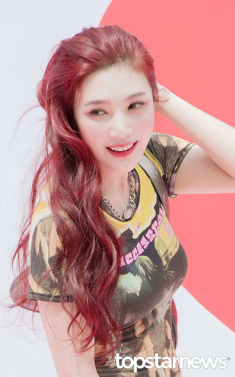 softjoygi's tweet photo. 🎁 RT만 해주세요 당발은 일요일 저녁 (7/21) 

경품: BHC 뿌링클 치킨 기프티콘
사유: 🎉 빨머 조이의 귀환 🎉 (사진 참고) 

러비들 10주년 축하해요 🥹🫶 https://t.co/7aUPaHISsA