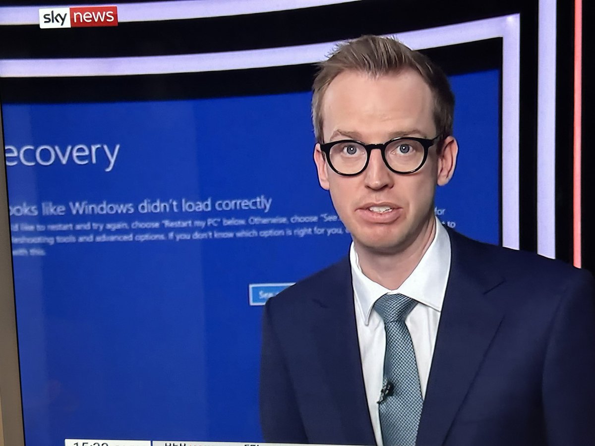 Leo_Puglisi6's tweet photo. ABC: Clearly having issues
Sky: Showing a loop
6 News: No issues at all!

Only one news channel this country needs https://t.co/2fOnjViGyX