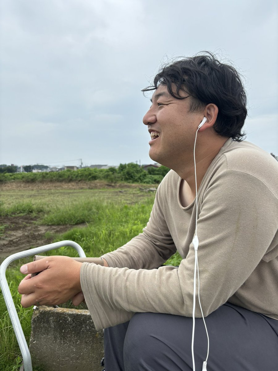fmizumi's tweet photo. I-Navi のリポートは、田代農園から

今年度から枝豆の個人ブランド化をスタート。その名も、「泉翠玉」。泉ケ岳の麓にあるエメラルドをイメージ。甘みとコクが強い枝豆。

一度食べたら忘れられない、まさに、初恋の枝豆

気になる方は花京院市場へ！

#fmいずみ
#田代農園
#枝豆
#泉翠玉
#花京院市場 https://t.co/7KLLCtBWUX