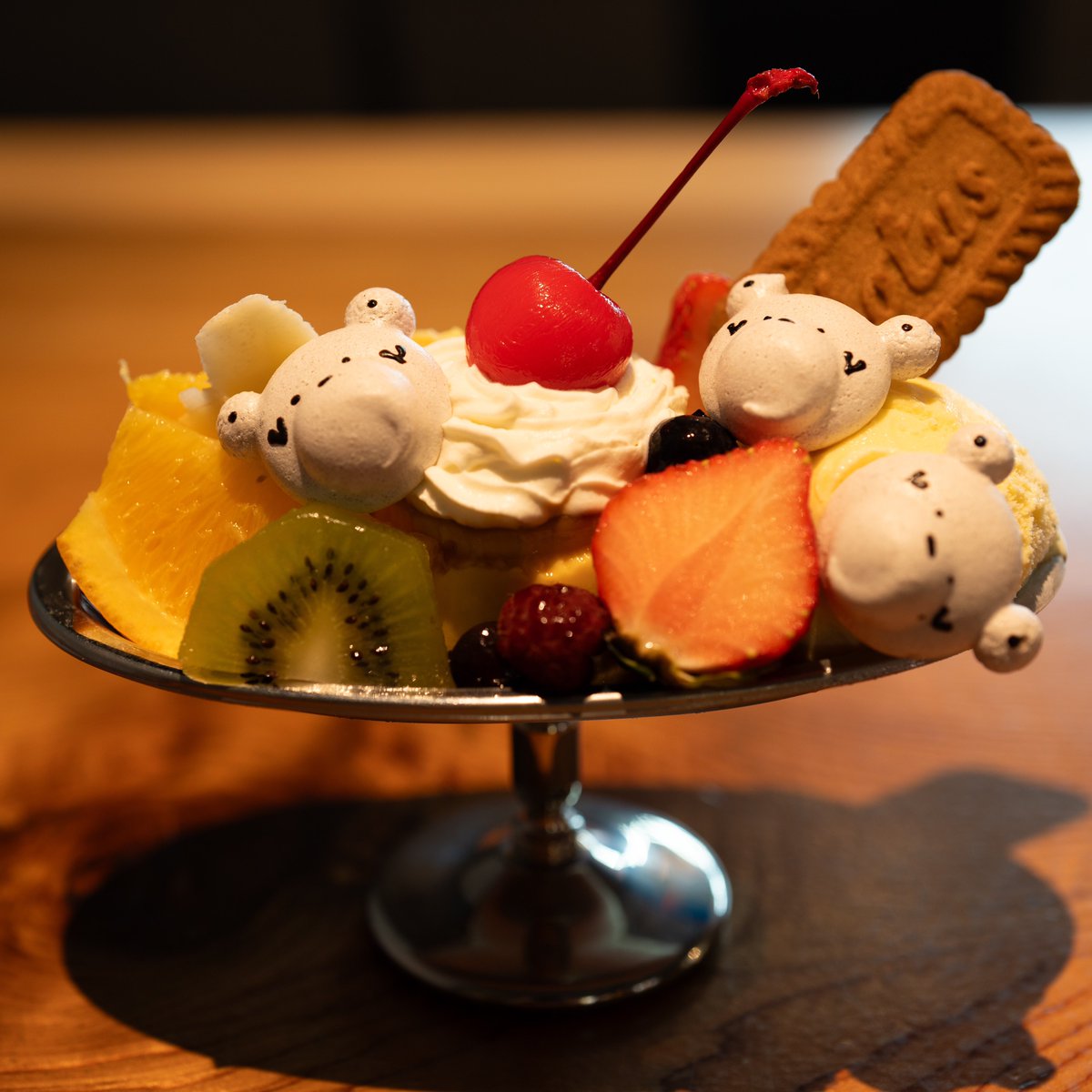 YOW1983's tweet photo. S CAFE
プリンアラモード。
🧸🧸追加🤤

髪切りに行くので
1時間前後、空きあったので
涼みがてらスイーツタイム🍒

ささっと撮らないと
🧸がアイスを滑っていくので
素早く撮れるカメラの腕が欲しい🤪🫶🏻 https://t.co/xICQGqfZFt