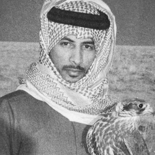 mmarrxx25's tweet photo. يقول محمد بن فطيس :

لاغبت عن عيني رح انشد غرامك 
تلقاك في قلبي مقلط ومحشوم 

بعدين يا أغلى الناس وفر ملامك 
ترى الغلا يجفل على كثرة اللوم.. https://t.co/Y2nlP8rDE0