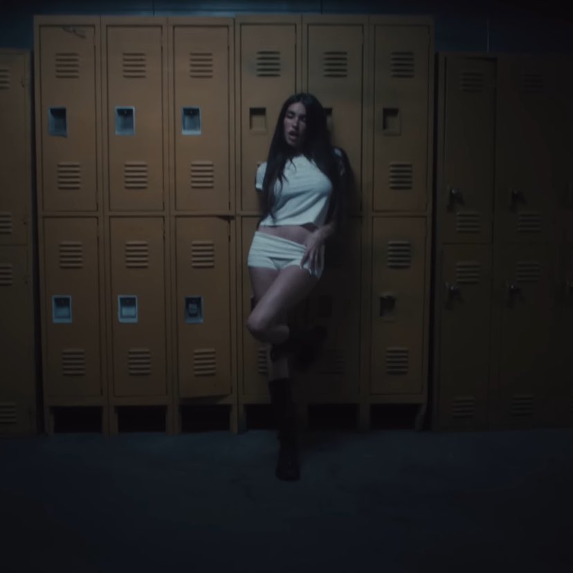 bett3roffv's tweet image. #15MINUTES SONG OF THE YEAR
OH MY GOD IT’S SOOOOOOO GOOD