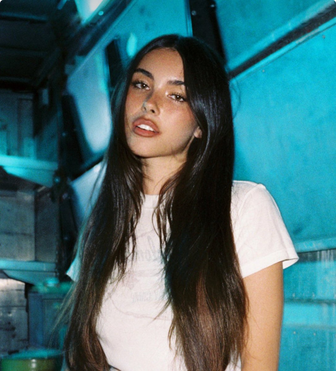 MadisonNationHQ's tweet image. 🚨 @madisonbeer’s new song  #15MINUTES has been added onto  @AppleMusic’s “New In Pop” &amp;amp; “Retrograde” Playlists! 🤍🕥 #madisonbeer #MADISONBEERISCOMING