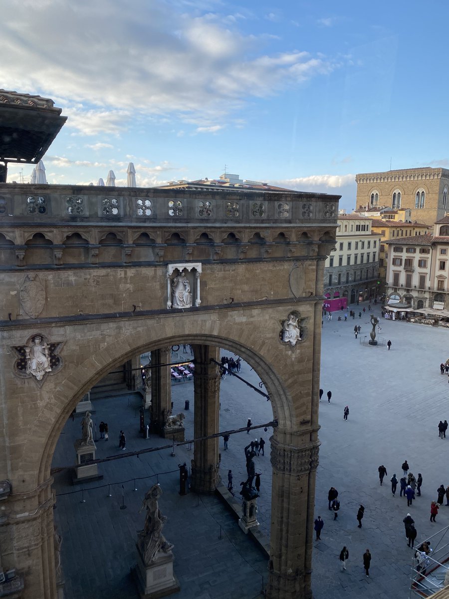 jmde99's tweet photo. La Piazza della Signoria de Florencia https://t.co/exnBpzqMDe