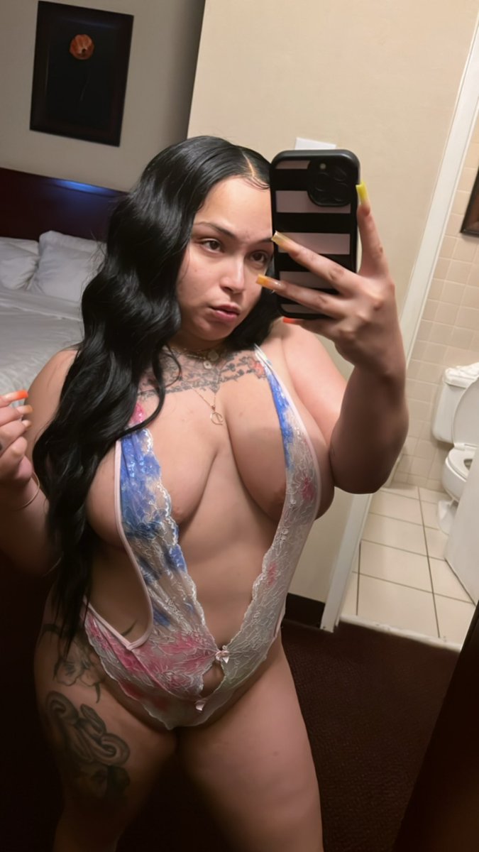 kremekittyy's tweet photo. https://t.co/r0Ue0FRTL0