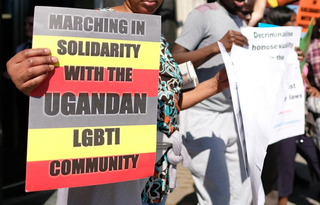 kmbvvvvv's tweet photo. Uganda must repeal the harshest anti-LGBTQ law criminalising the defence of LGBTQ communities.

#March2Parliament 
#AnitaMustResign 
#FightForGayRights 
@AAgather
@HEBobiwine
@AloikinOpoloje @hillarytaylorvi @MotivKasagga @SpireJim @ https://t.co/qS9PwwH6lX