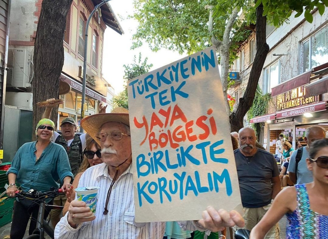 arkaguverte's tweet photo. “Aşk fedakarlıkla ölçülür.”
Bilge Ömer Hayyam’ ın bu düşüncesiyle, yaşı itibariyle akülü kullanma hakkına erişen kişi, (cidden ihtiyacı olan hariç), adaya, çevreye, sayfiyeye ve yavaş şehir yaşantısına aşıksa, motor kullanmama fedakarlığını göstermesi gerek.
+++ https://t.co/5XIK2CUBGD