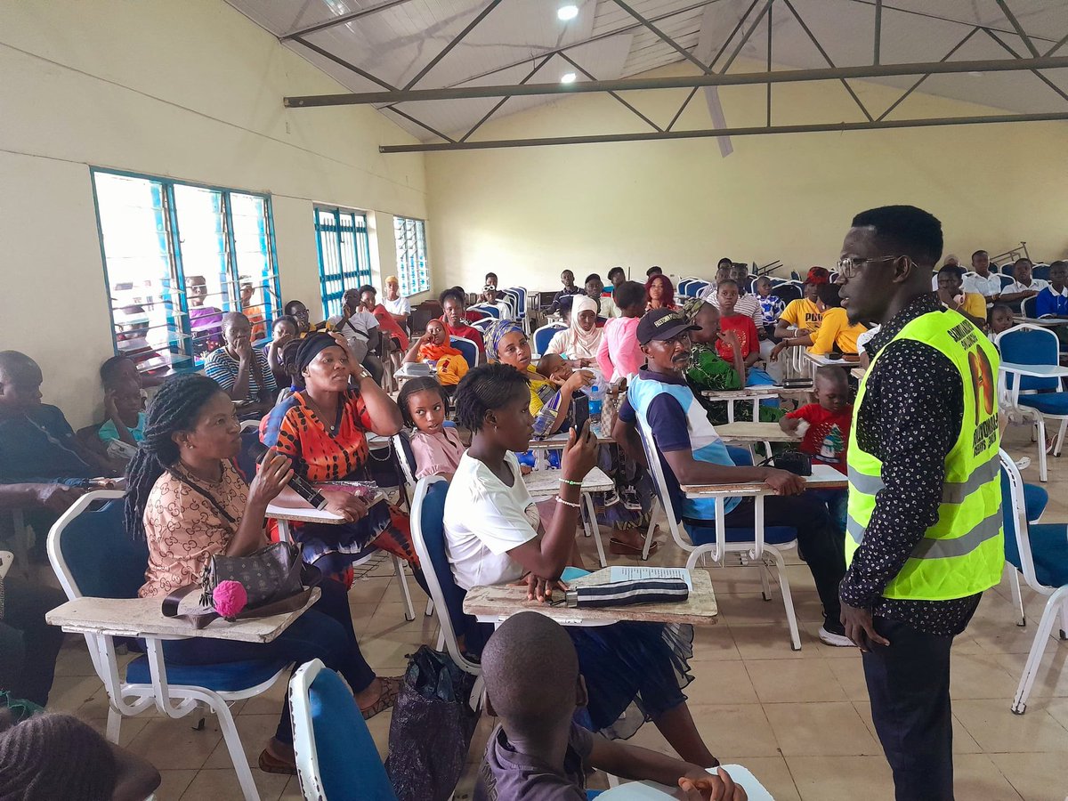 KidneySavers's tweet photo. It's time to invest in #NCDs by maintaining strong #advocacy,  #awareness raising and community #mobilization towards Preventing NCDs like #CKD. We honoured an invitation and gave #kidneyhealth #education to pupils and parents at FP Jnr. Sec. Sch.
@who @UNICEFSL @UNDP @UN https://t.co/Rr0ix0MAPt
