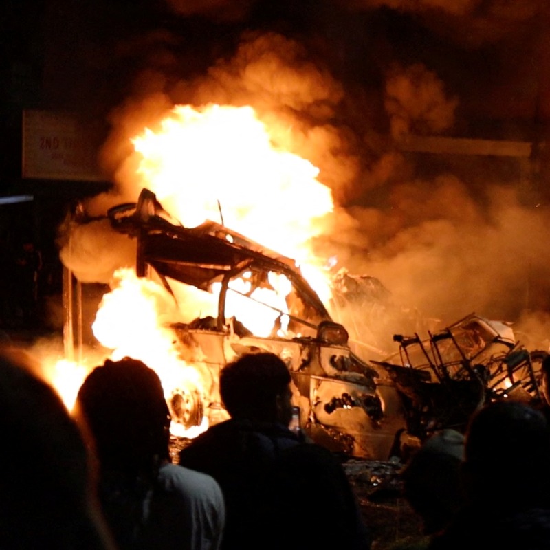 BBCr4today's tweet photo. "It was a minority, but a significant minority... They need the full force of the law."

Tom Riordan from Leeds City Council, tells #R4Today that a family incident in Leeds sparked disorder overnight, including a bus on fire, was 'likely misinterpreted'.