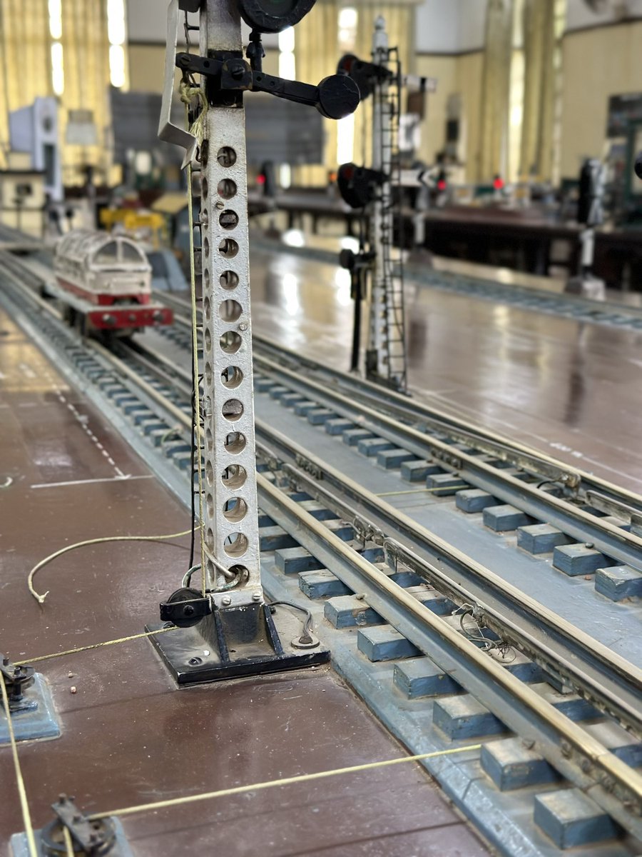 sv_iima's tweet image. Field trip to National Academy of Indian Railways (NAIR), Baroda as part of my #PGP-2 elective “Rail Transportation Planning and Management (RTPM)” #ModelRoom #LearningWithFun @IIMAhmedabad @cpronair @RailMinIndia