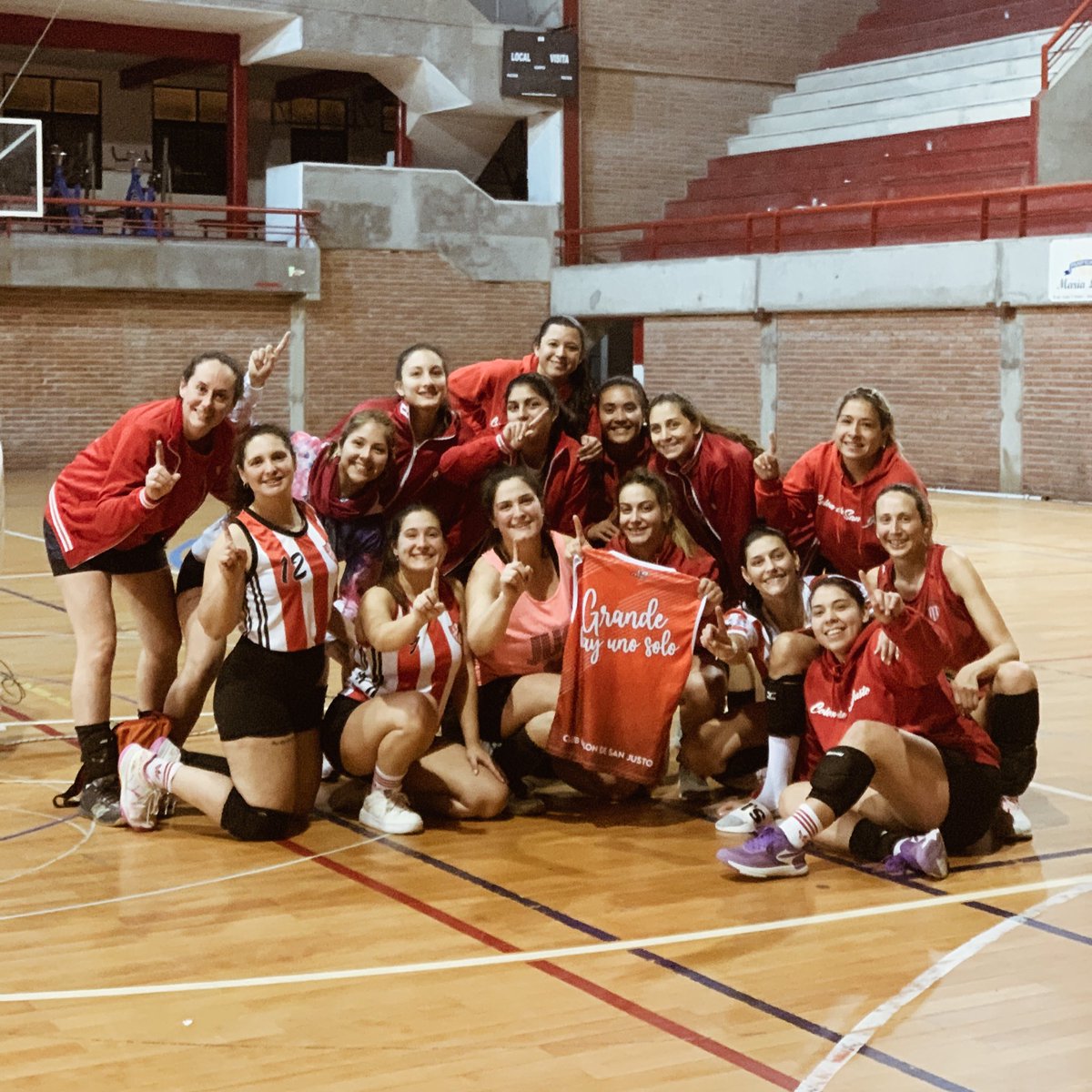 SilCarrizo91's tweet photo. Si si, por fin. https://t.co/rf7NmfP9oF
