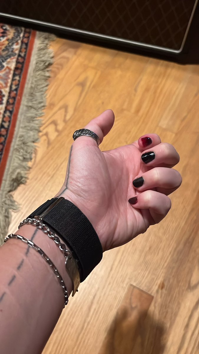 anxious_kitt's tweet photo. Yes, so . . . Maybe https://t.co/LOmoyYfNZk