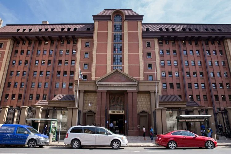 LHR_SA's tweet photo. 🗞️ #PressStatement | On Monday we will represent the @CHR_HumanRights and @PsySSA_ as friends of the court in a case that challenges the definition of #consent in South African #sexualoffences law. ⚖️ Get the facts: https://t.co/KtYc4VEHWi

(Pic: Ashraf Hendriks, GroundUp) https://t.co/whE7hoFu9G