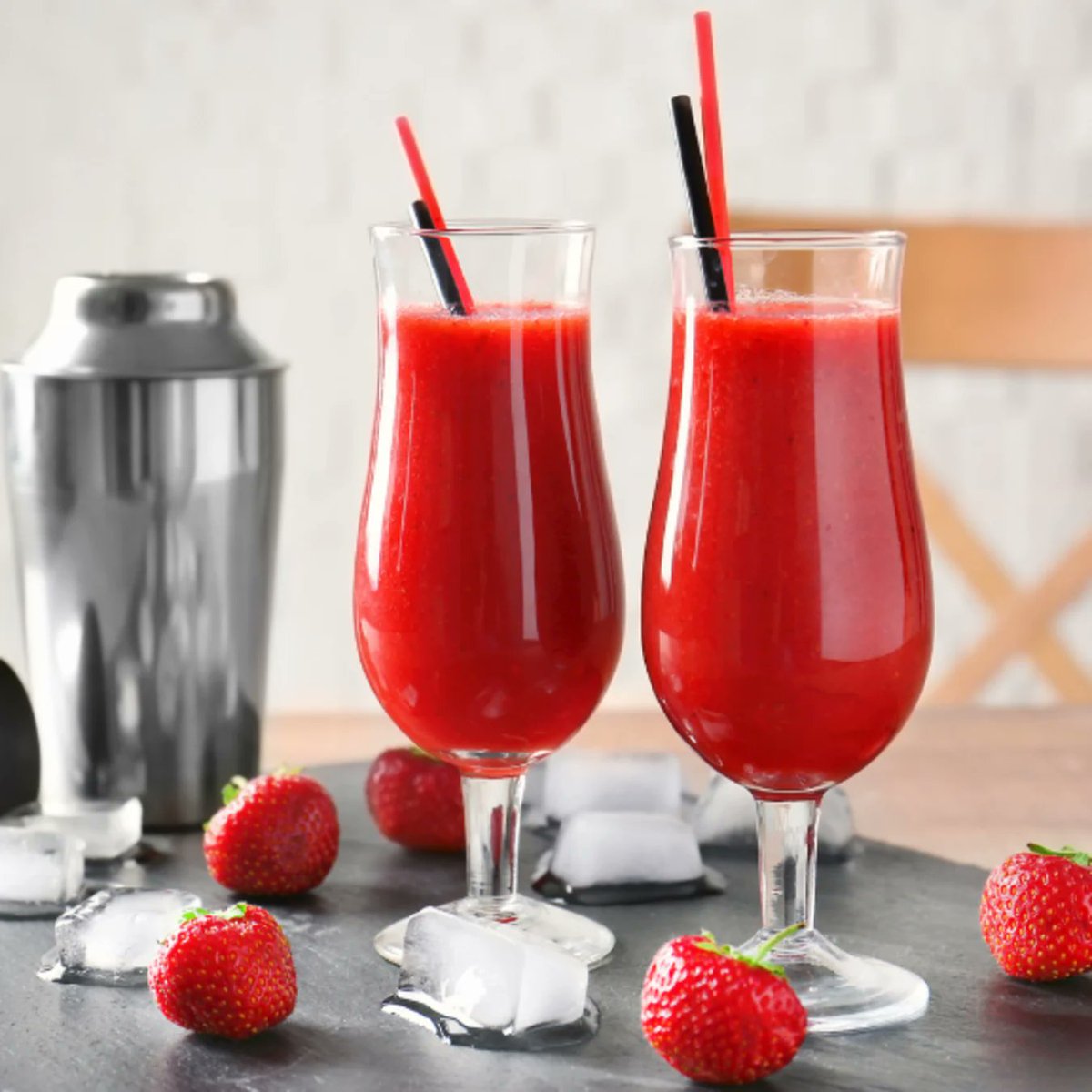 chellemwalker's tweet photo. Today is Daiquiri Day..but as I'm allergic to strawberry I need other suggestions 🙃 https://t.co/98QzFgImHT