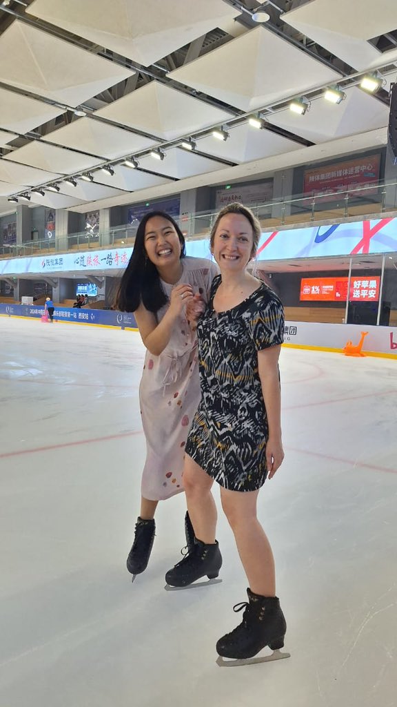 ElliPaehtz tweet media