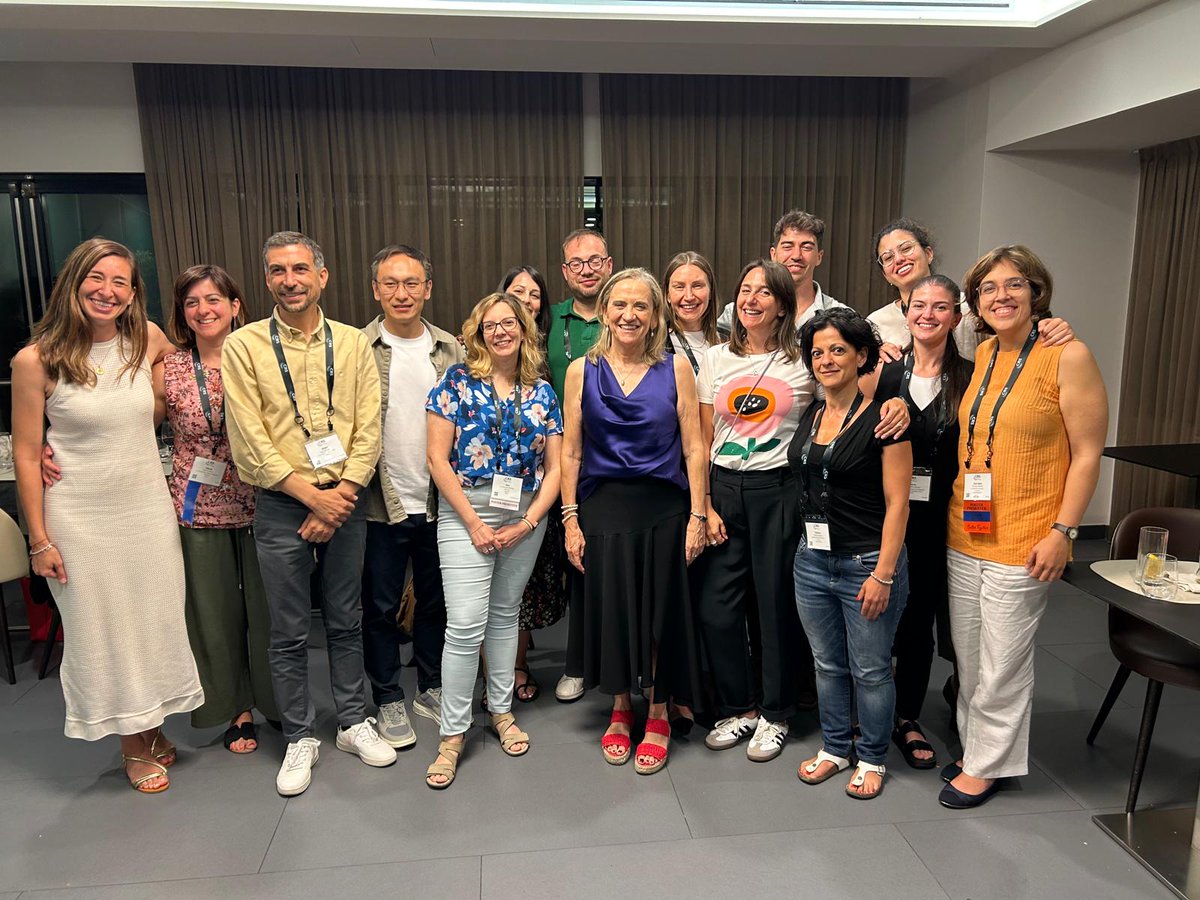 A week ago was concluded amazing #CRS2024, a time to catch up with latest advances in drug delivery, to assist to inspiring talks, to share our research and to meet old friends/colleagues and make new ones!Looking forward to the next one!